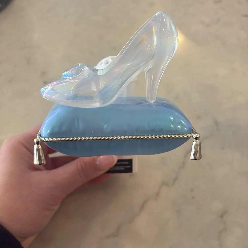 Bath and Body Works Disney Princess Cinderella Slipper Light Up Wallflower NIB